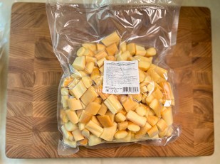 КВАНТОРГ Ушки по-тайски с соусом кимчи 150гр/уп: Сырный продукт ФЕРМЕРСКИЙ бочонок копченый