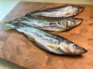 Фисташки: Корюшка с икрой вяленая ГОСТ (крупная)