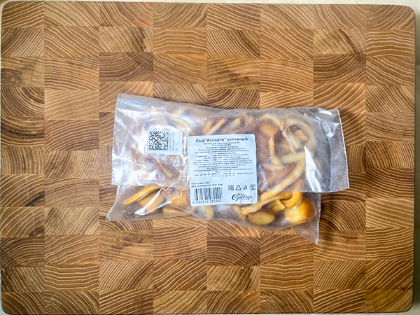 Сыр 150 гр ГОРНЫЙ СЫРОВАР (Ассорти копчёный) в Шахтах