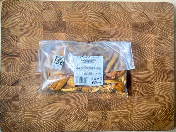 Сыр 150 гр ГОРНЫЙ СЫРОВАР (Ассорти копчёный с укропом и чесноком) в Шахтах